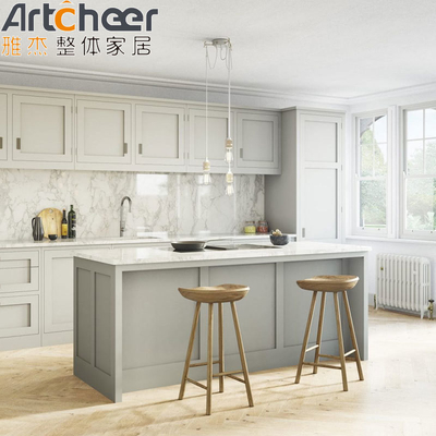 خرید کابینت آشپزخانه شیکر سبک آمریکایی با رنگ سفارشی و کارس چوبی ساخت آنلاین