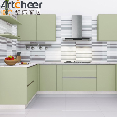 خرید کابینت آشپزخانه شکل U مستقیم با کارس چوبی و پوشش سطحی پنل درب لاک ساخت آنلاین
