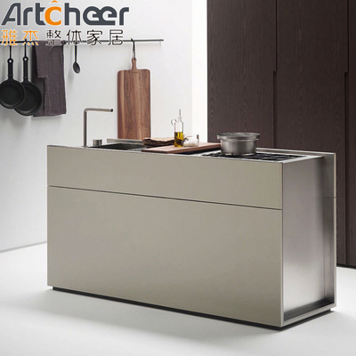 خرید کابینت آشپزخانه اتاق کوچک با رنگ سفارشی و کابینت جزیره در طراحی مدرن ساخت آنلاین