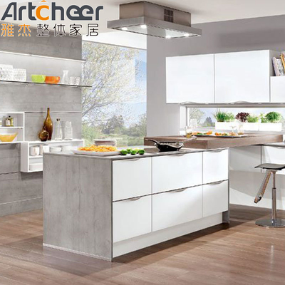 خرید کابینت های آشپزخانه سفید چوب جامد شکل L با WPC Pantry Storage ساخت آنلاین