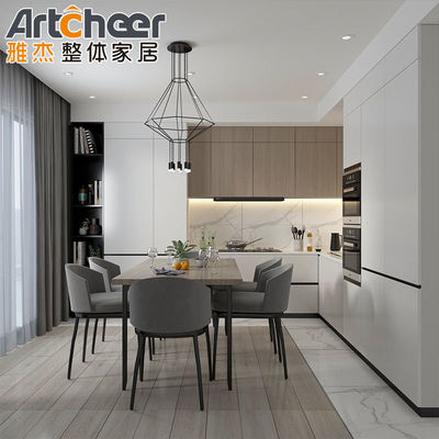 مبلمان لوکس کابینت آشپزخانه سفارشی با انبار کشویی و طراحی جزیره قابل حمل